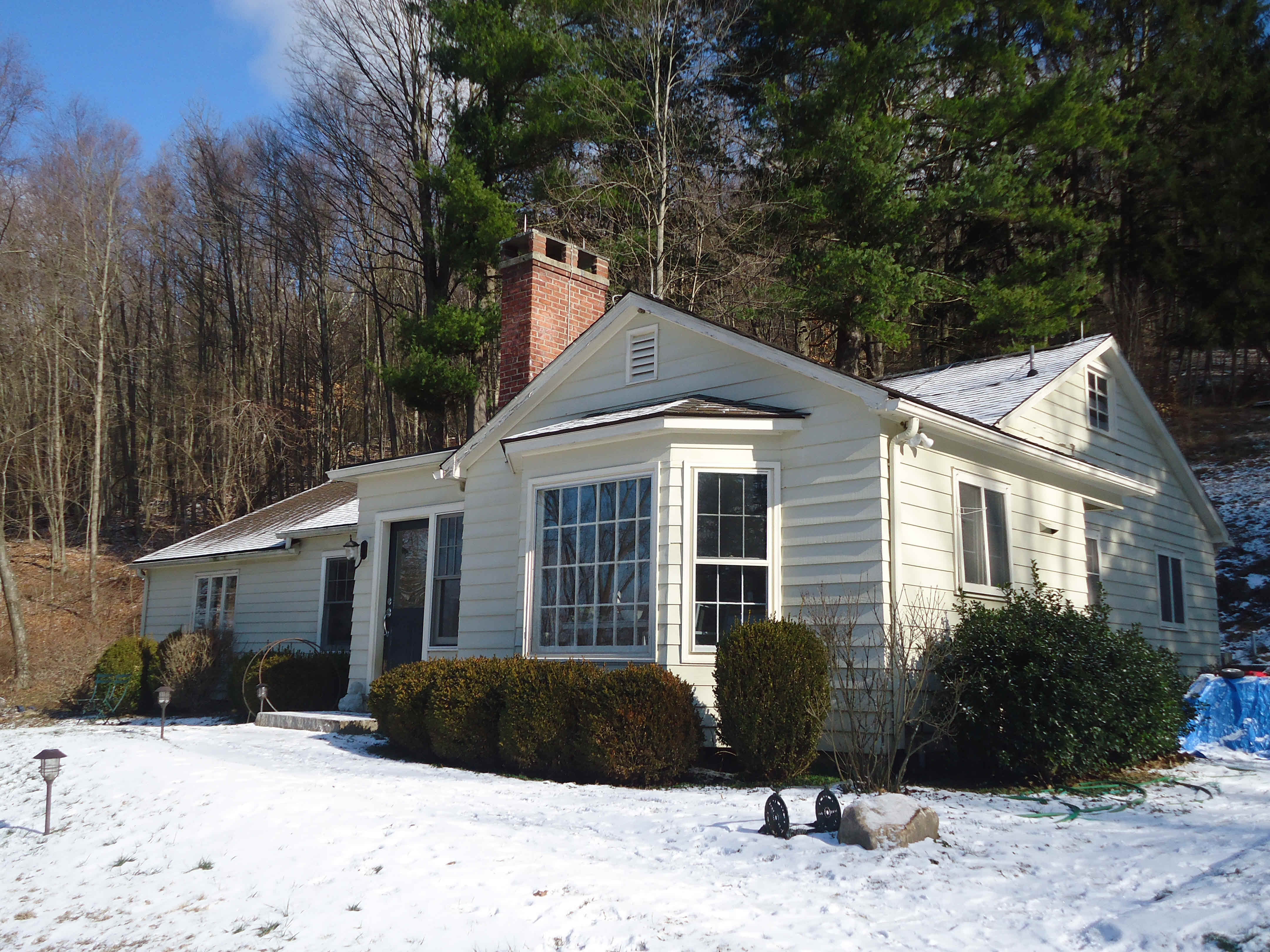 Building photograph for 149 CLATTER VALLEY RD